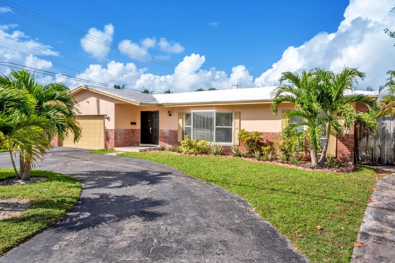 4 Bd Near Beach Spacious Solar Heated Pool Waterfront Home Pompano Beach Eksteriør billede